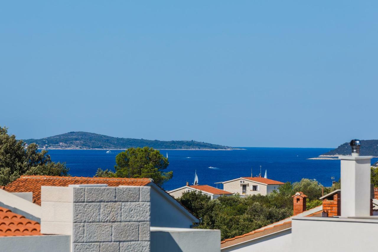 Apartments Mare Trogir Exterior photo