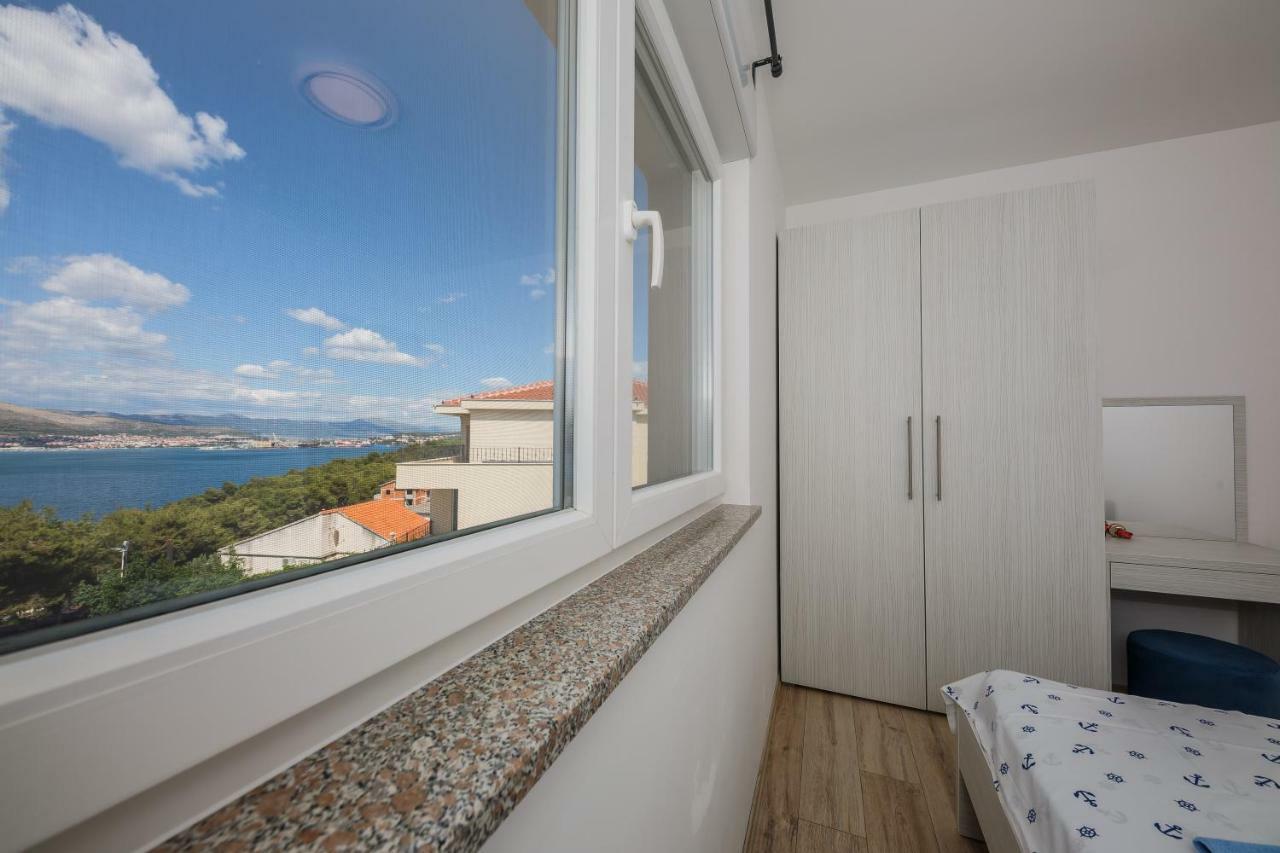 Apartments Mare Trogir Exterior photo